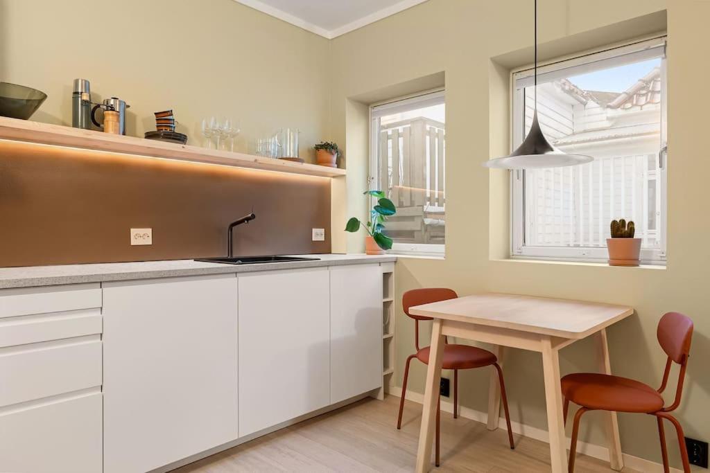 Fresh Studio Apartment, A Short Walk From Bryggen Bergen Eksteriør bilde