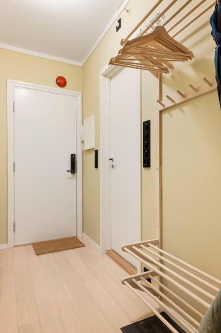 Fresh Studio Apartment, A Short Walk From Bryggen Bergen Eksteriør bilde
